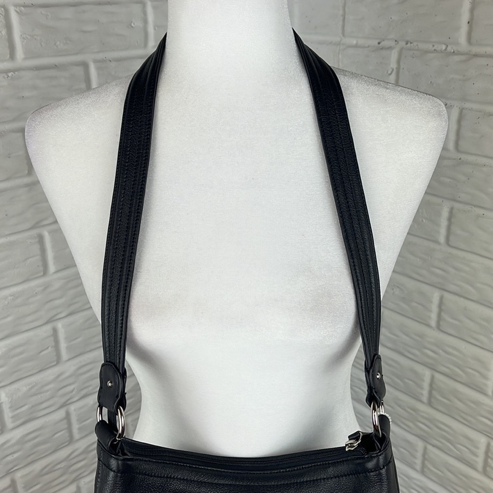 STONE MOUNTAIN BLACK PEBBLE LEATHER CROSSBODY BAG - Picture 5 of 14